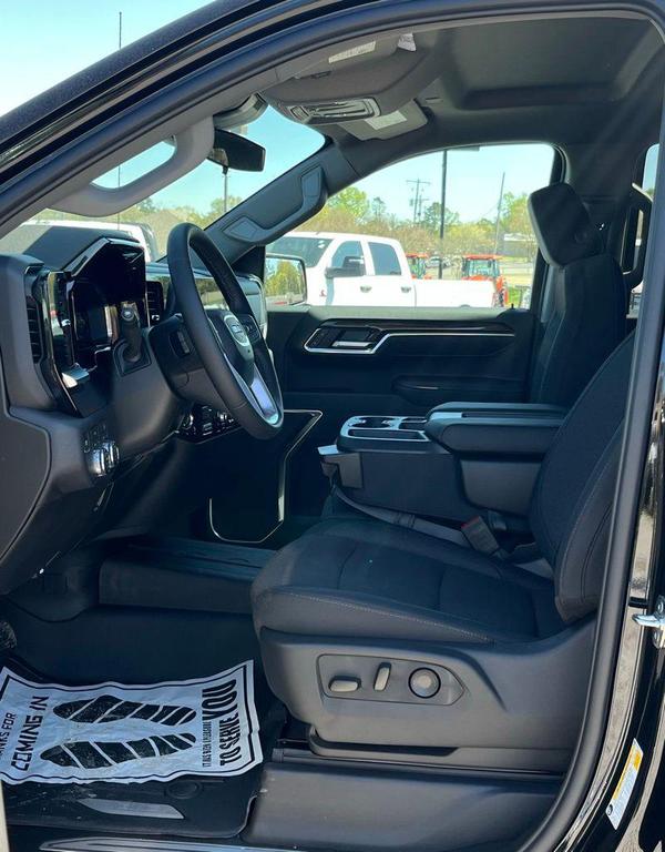 new 2026 GMC Sierra 1500 car, priced at $56,600