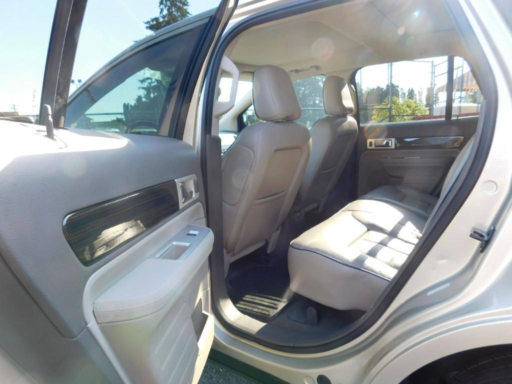 used 2010 Lincoln MKX car, priced at $5,995