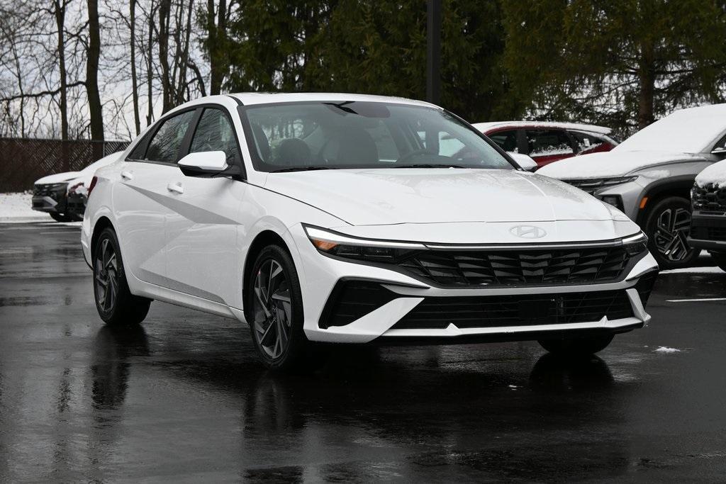 new 2026 Hyundai ELANTRA HEV car, priced at $32,020