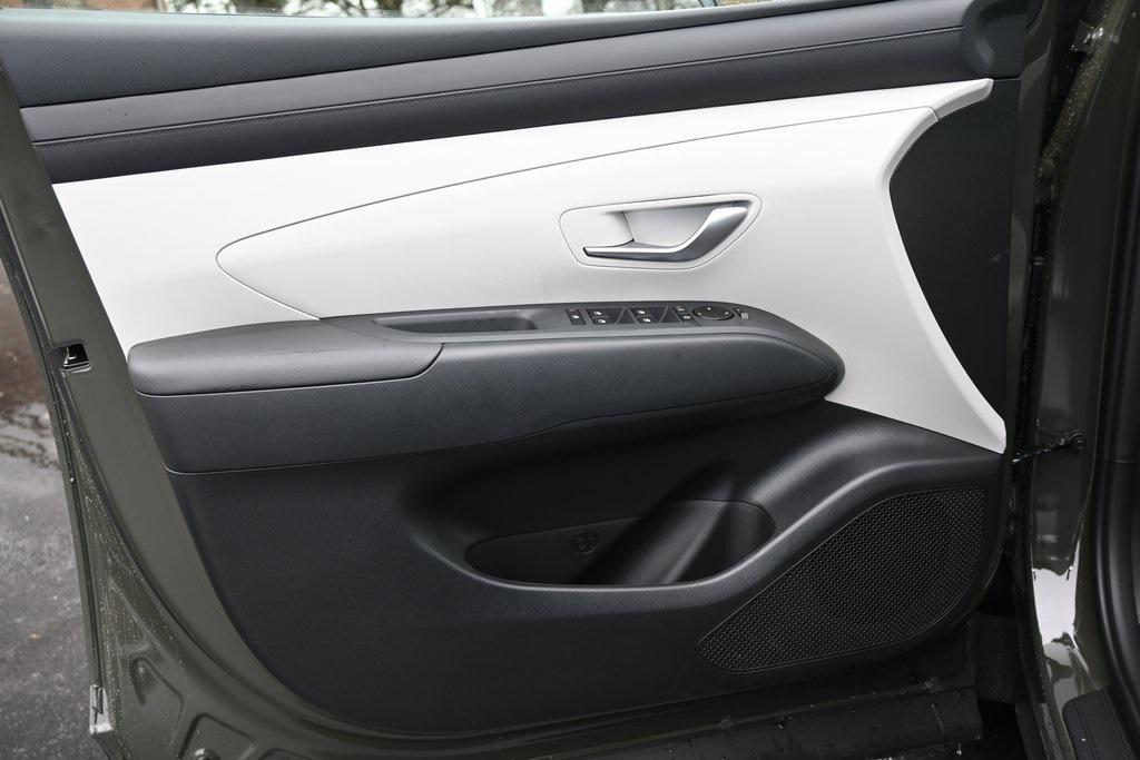 new 2026 Hyundai Tucson car, priced at $30,659