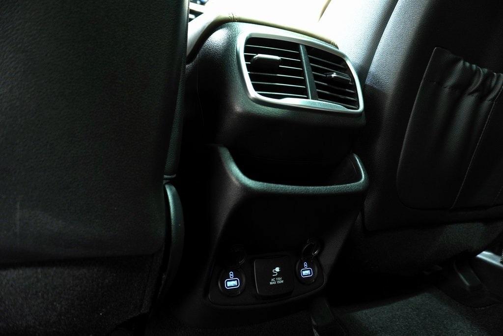 used 2020 Hyundai Santa Fe car, priced at $23,990