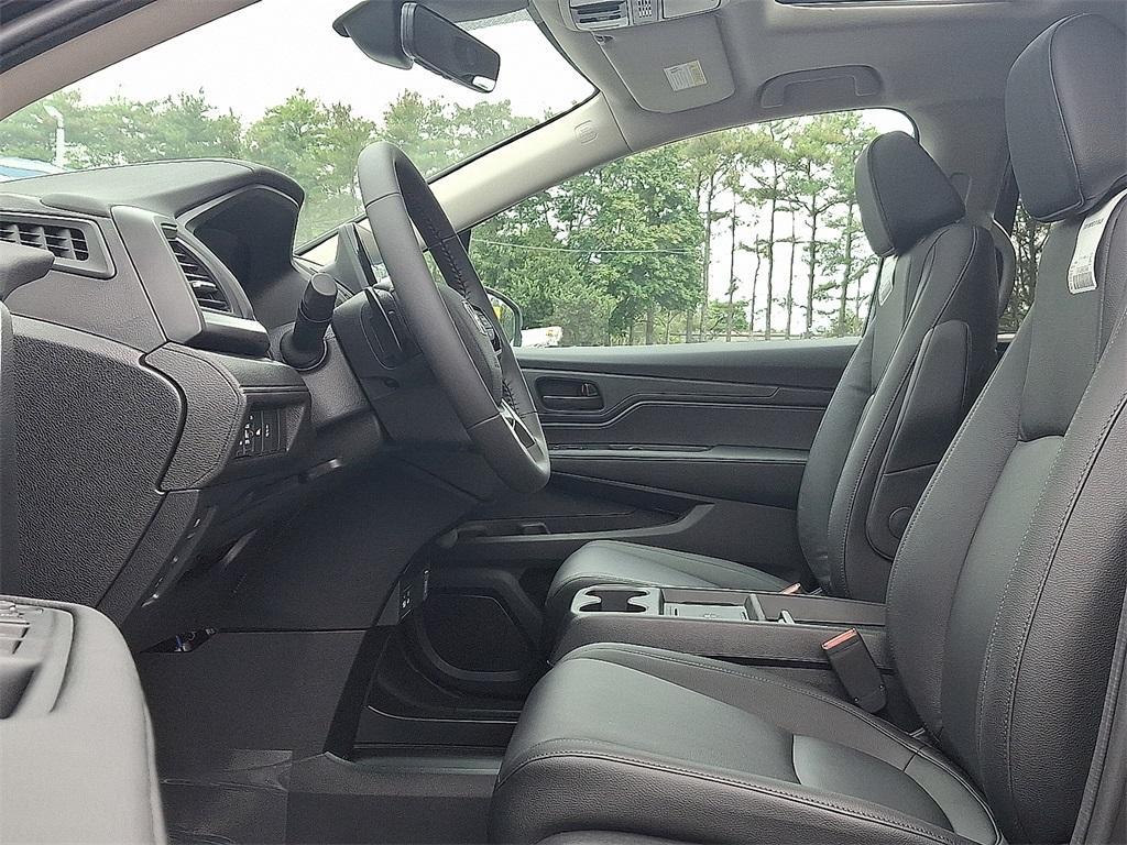 new 2026 Honda Odyssey car, priced at $44,290