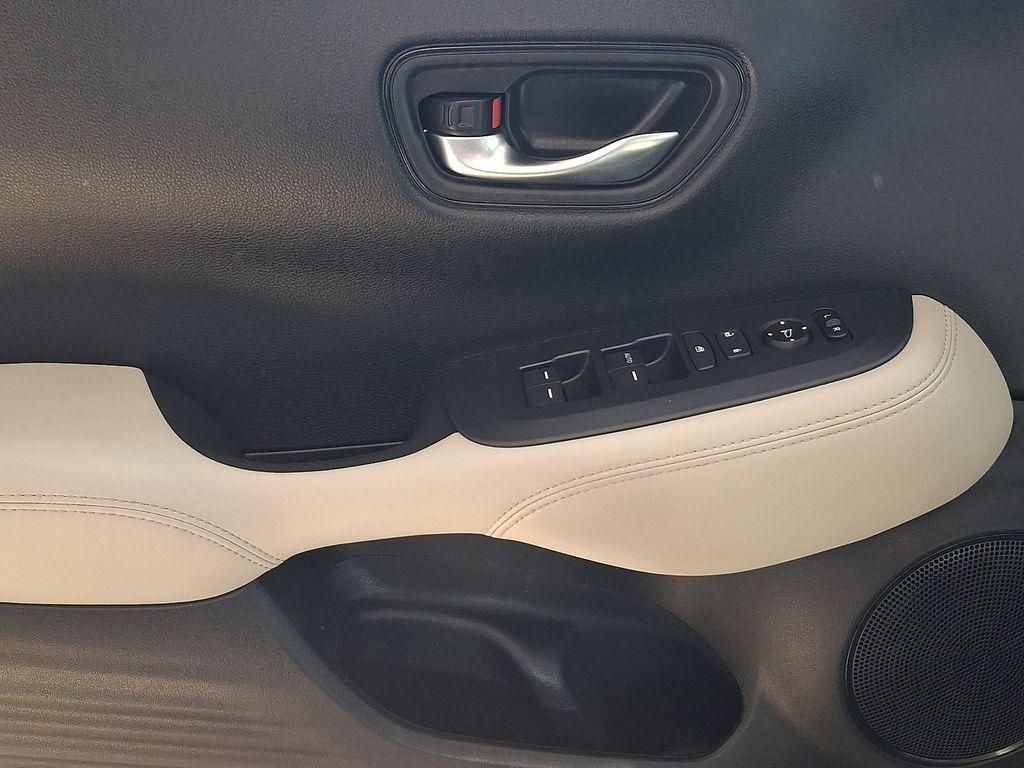 used 2024 Honda HR-V car, priced at $22,564