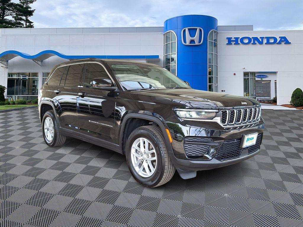 used 2024 Jeep Grand Cherokee car, priced at $32,656