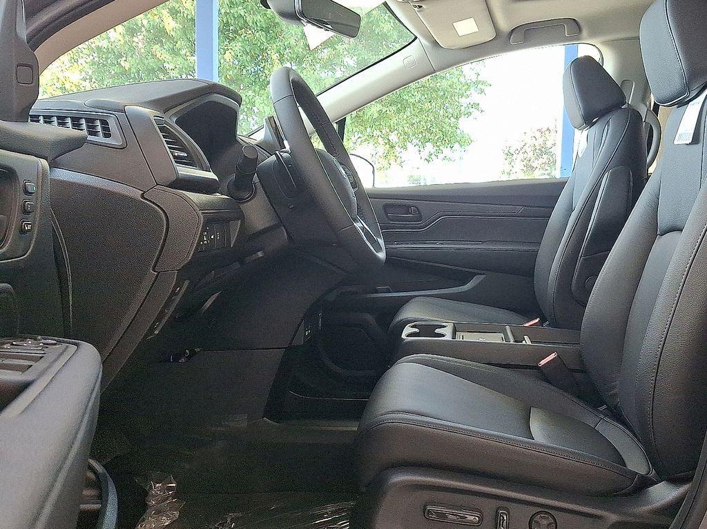 new 2026 Honda Odyssey car, priced at $44,885