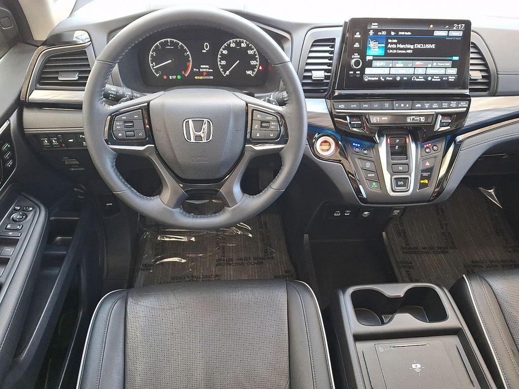 used 2025 Honda Odyssey car, priced at $45,518