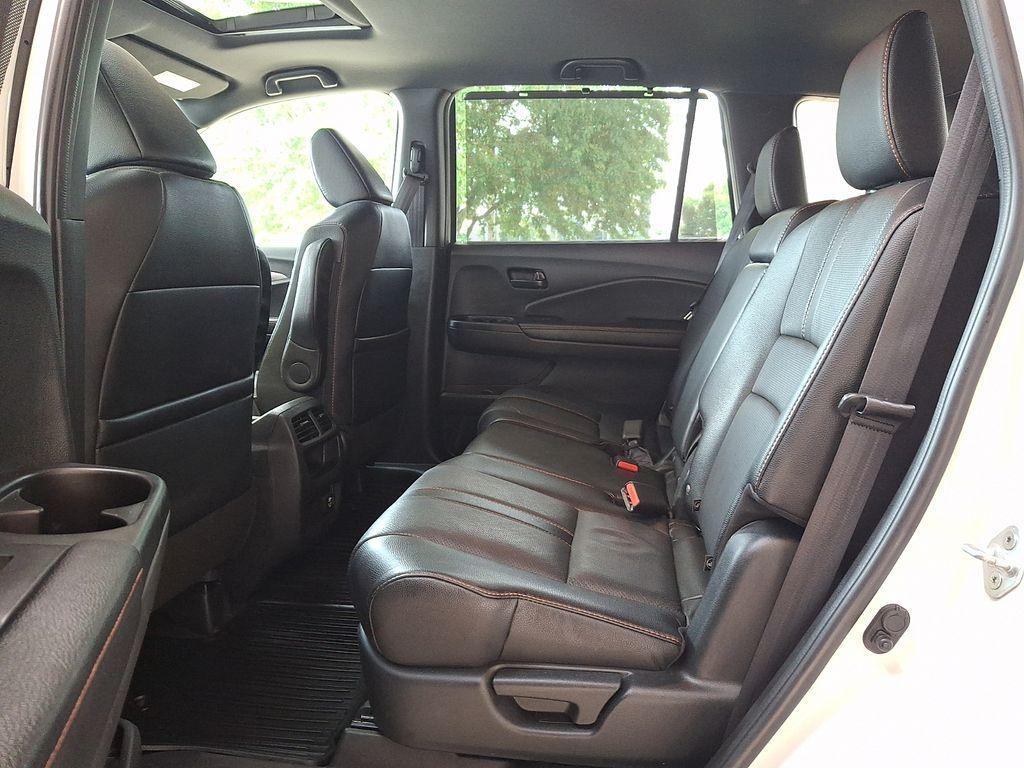 used 2022 Honda Passport car, priced at $28,884