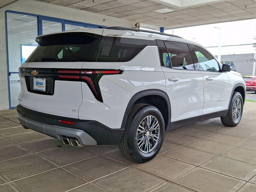 used 2024 Chevrolet Traverse car, priced at $34,600