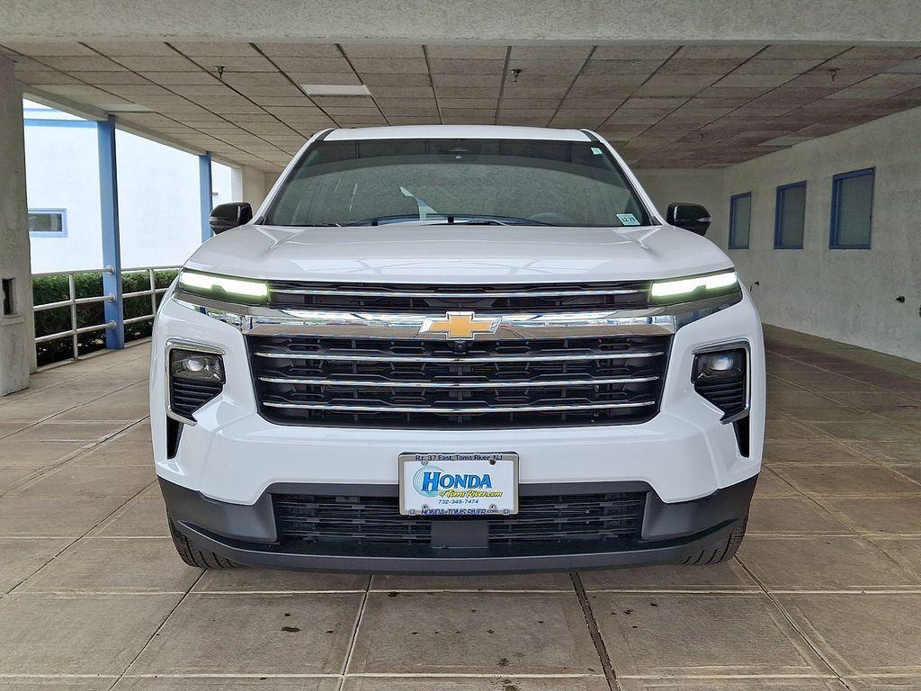 used 2024 Chevrolet Traverse car, priced at $34,600