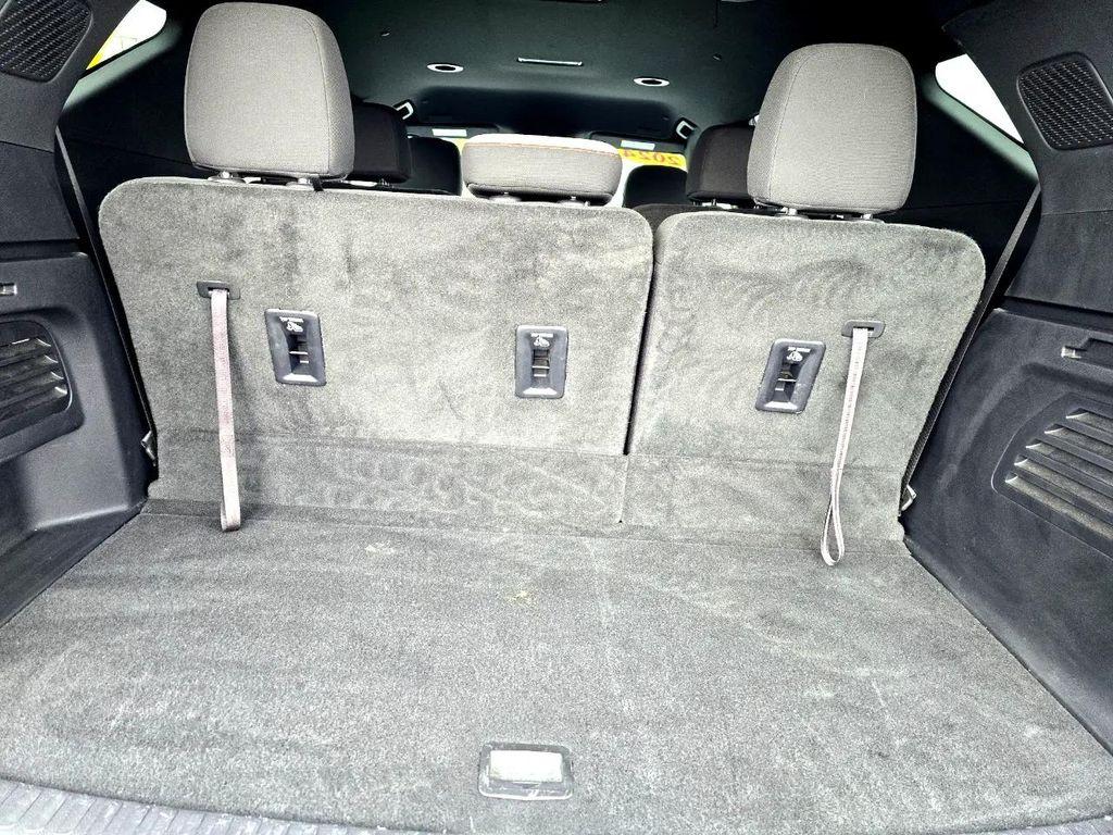 used 2024 Chevrolet Traverse car, priced at $37,300