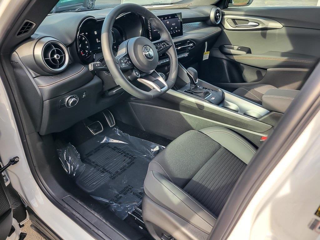 new 2025 Alfa Romeo Tonale car, priced at $38,492