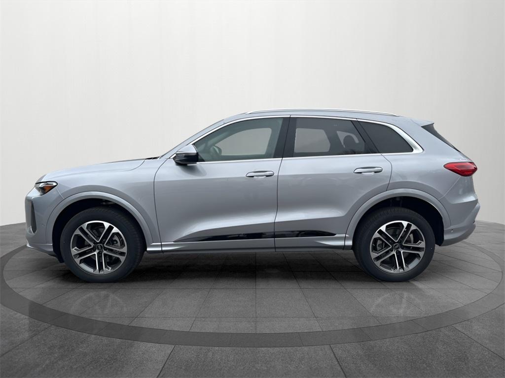 new 2025 Audi Q5 car, priced at $53,825