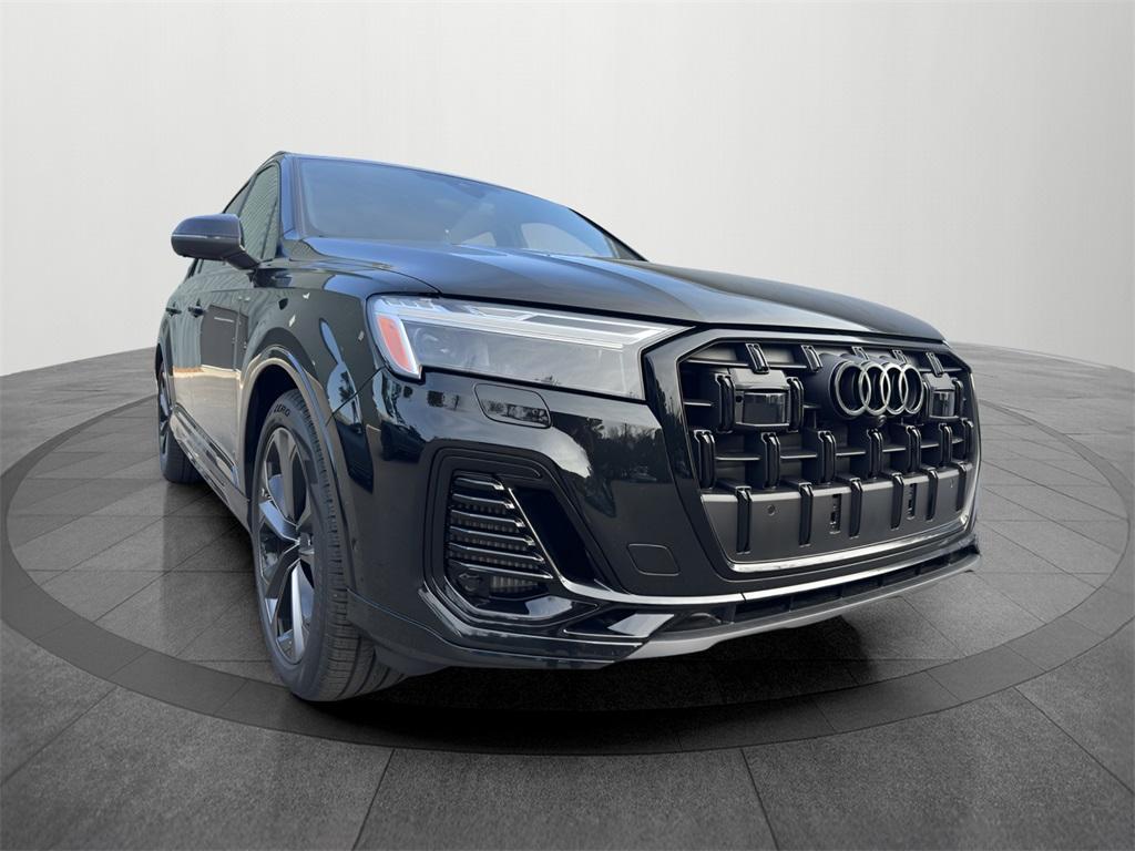 new 2026 Audi Q7 car, priced at $76,910