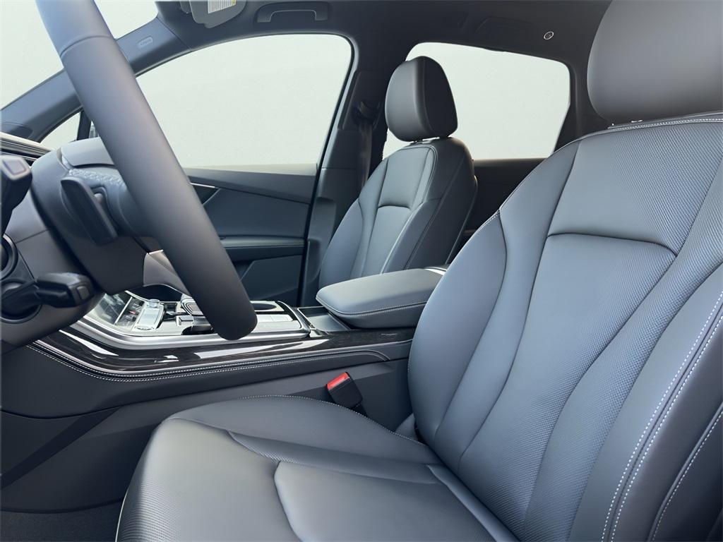 new 2026 Audi Q7 car, priced at $76,910