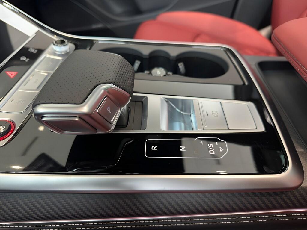 new 2026 Audi SQ7 car, priced at $121,084