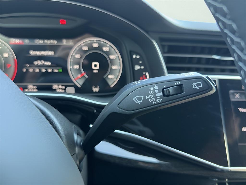 new 2026 Audi Q7 car, priced at $77,505