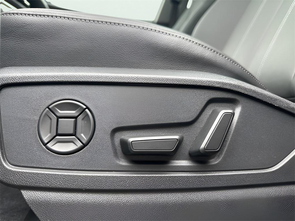 new 2025 Audi Q5 car, priced at $54,530