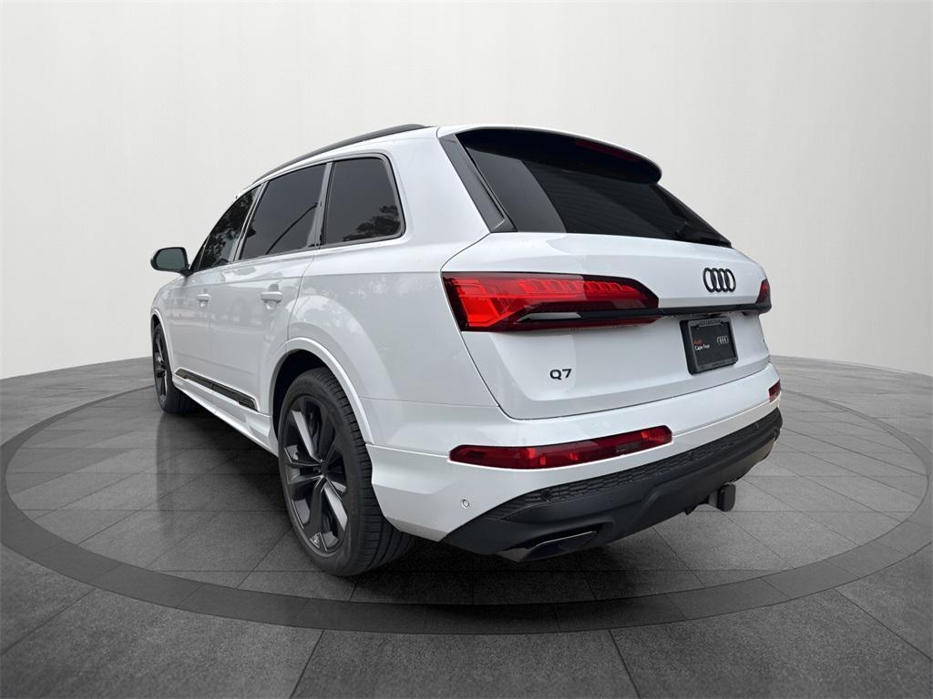 new 2026 Audi Q7 car, priced at $76,910