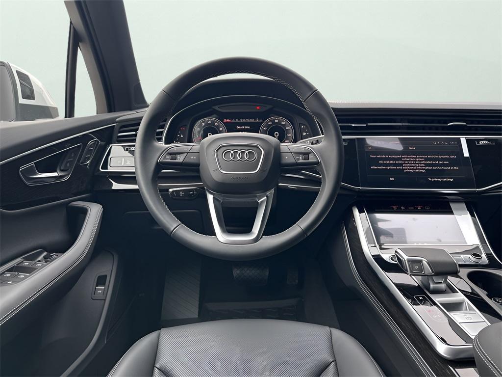 new 2026 Audi Q7 car, priced at $76,910