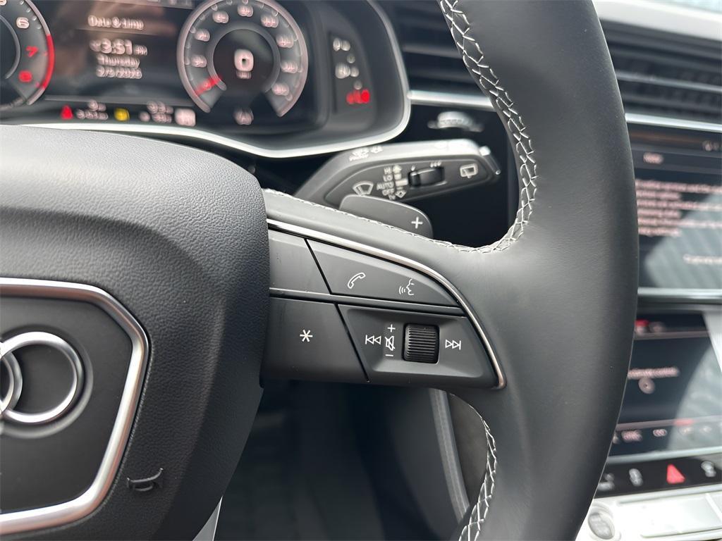 new 2026 Audi Q7 car, priced at $76,910