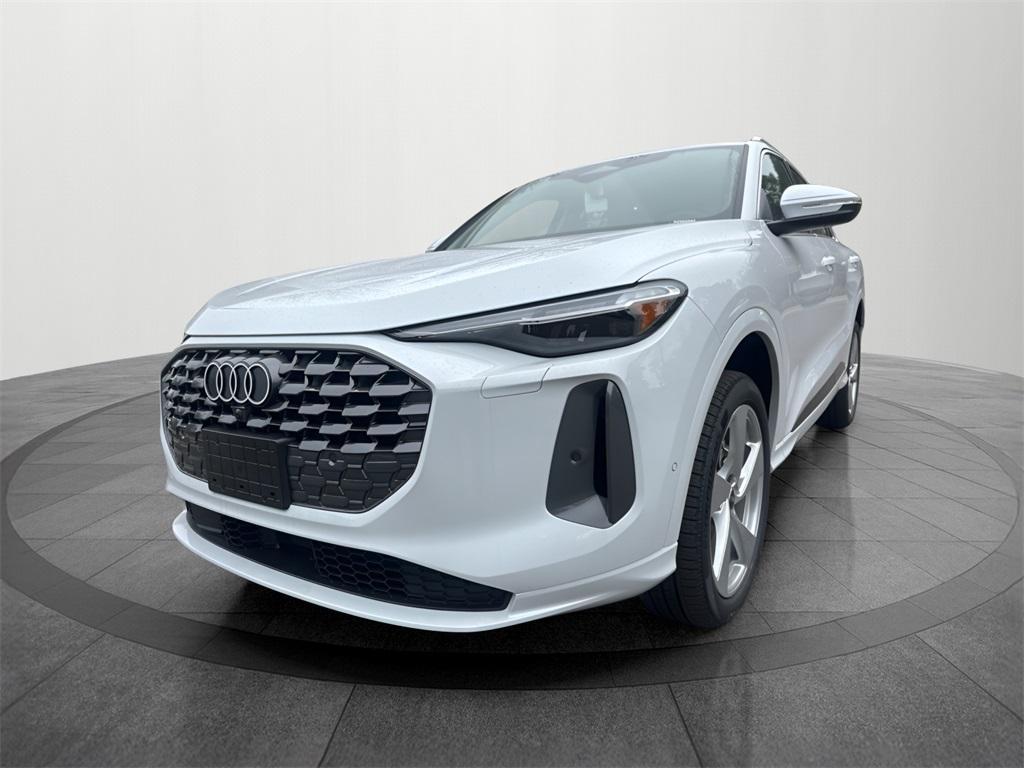 new 2025 Audi Q5 car, priced at $55,780
