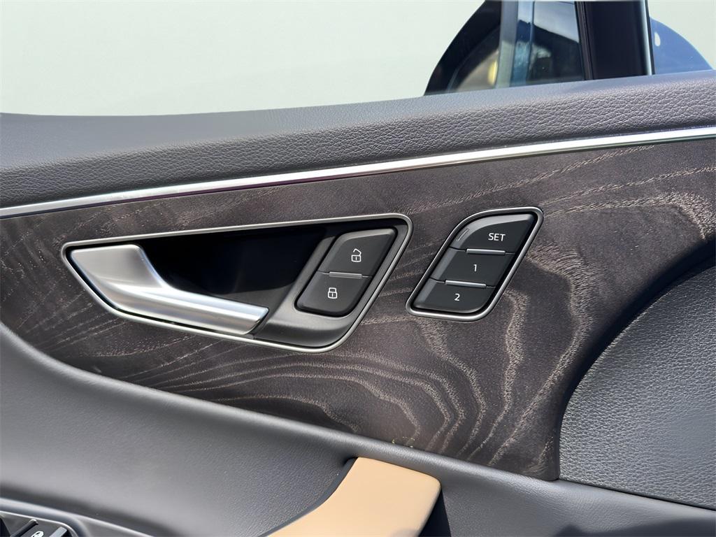 new 2026 Audi Q7 car, priced at $65,645