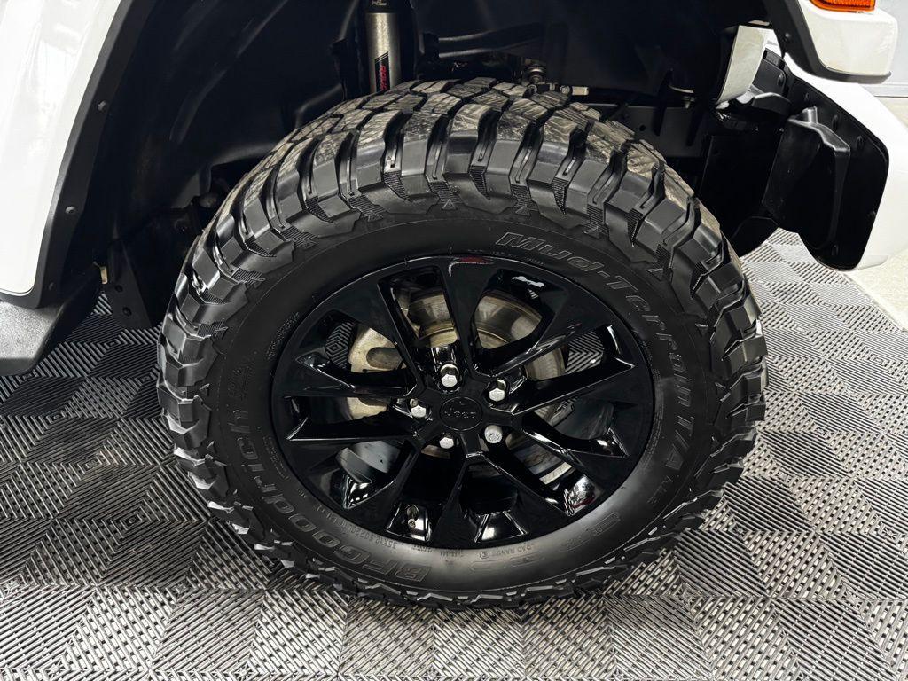 used 2023 Jeep Gladiator car, priced at $33,399