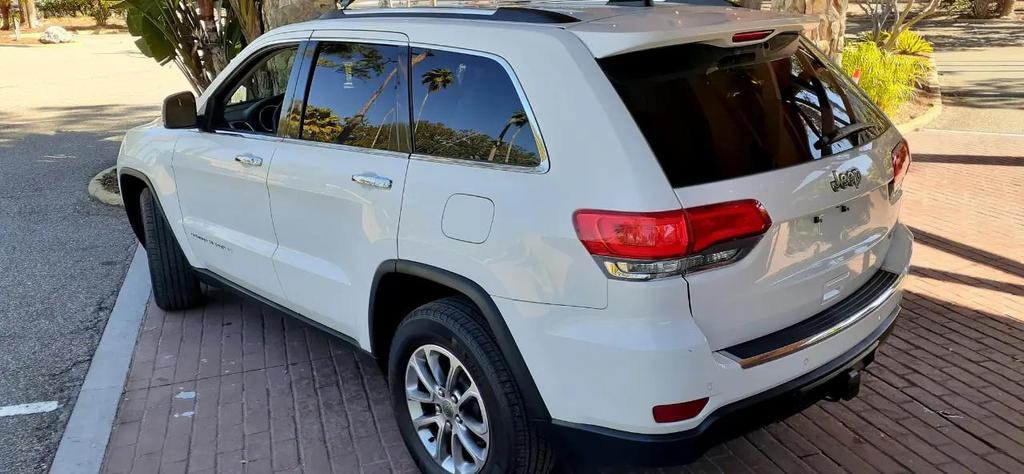 used 2015 Jeep Grand Cherokee car, priced at $14,450