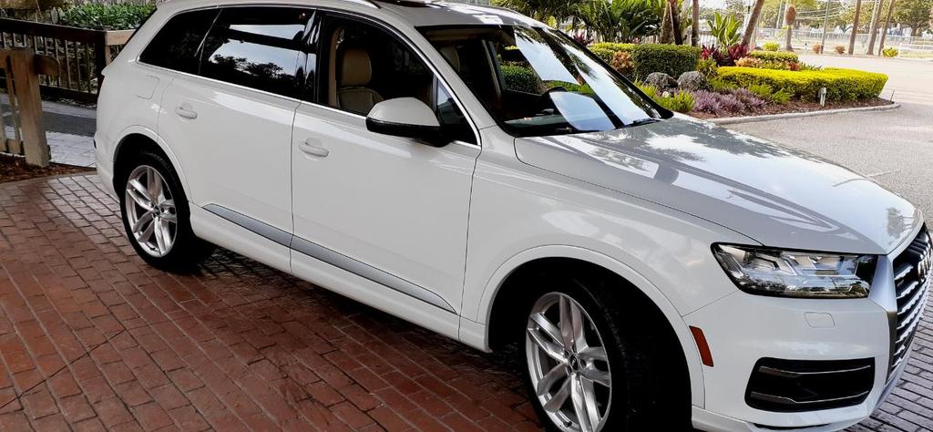 used 2018 Audi Q7 car, priced at $21,450