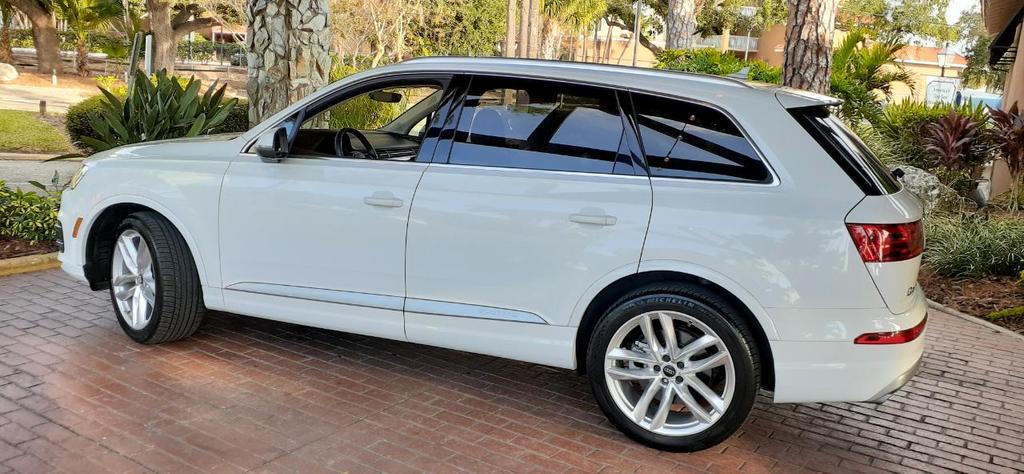 used 2018 Audi Q7 car, priced at $21,450