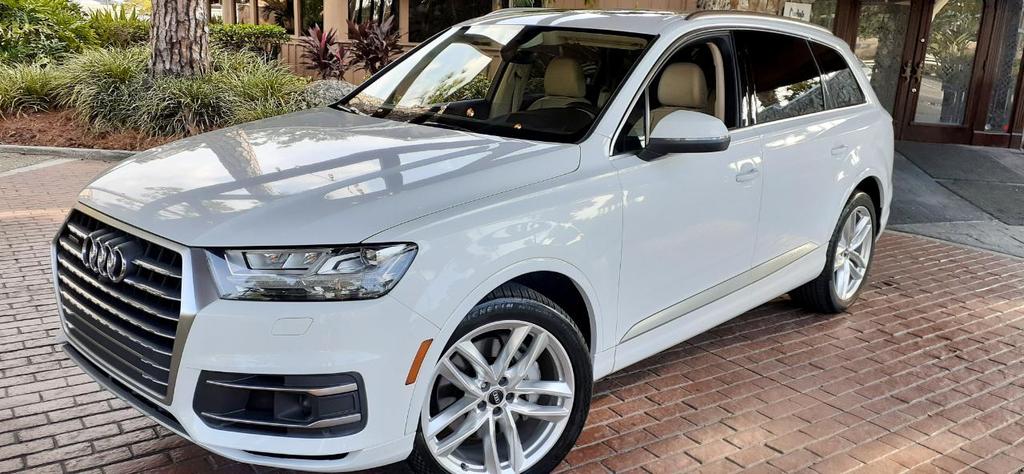 used 2018 Audi Q7 car, priced at $21,450