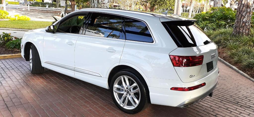 used 2018 Audi Q7 car, priced at $21,450