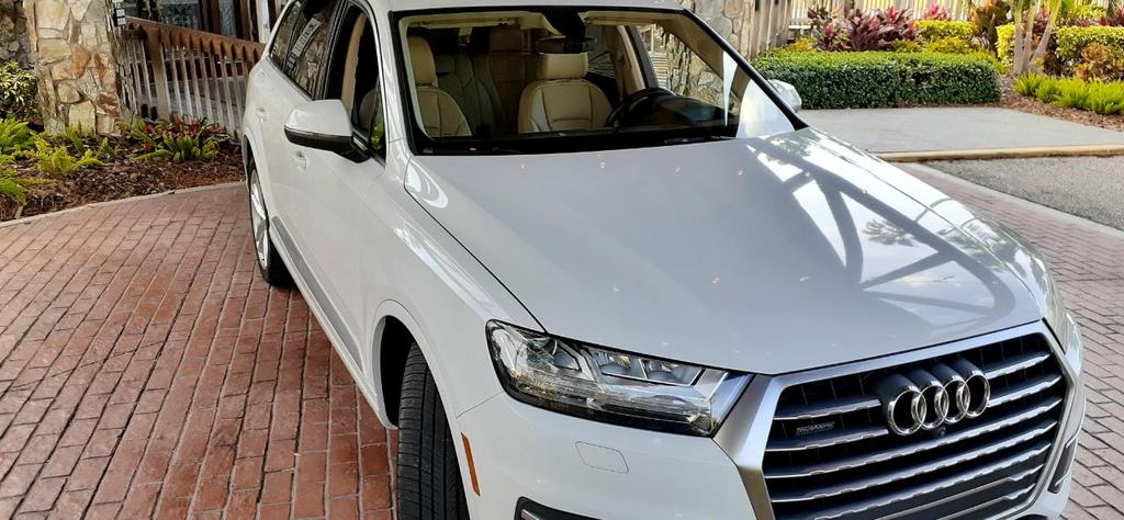 used 2018 Audi Q7 car, priced at $21,450