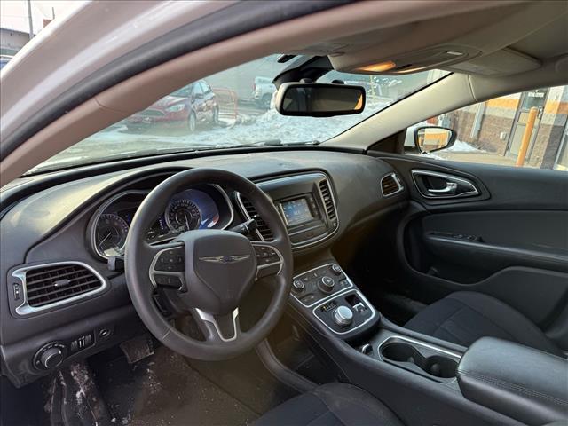 used 2016 Chrysler 200 car