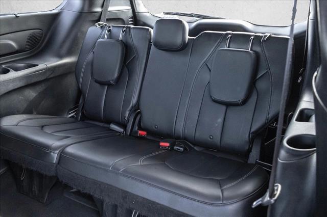 used 2020 Chrysler Pacifica car, priced at $21,998