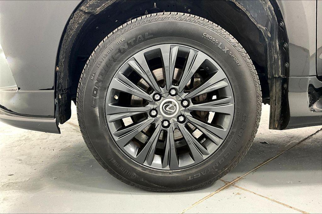 used 2023 Lexus GX 460 car, priced at $51,866