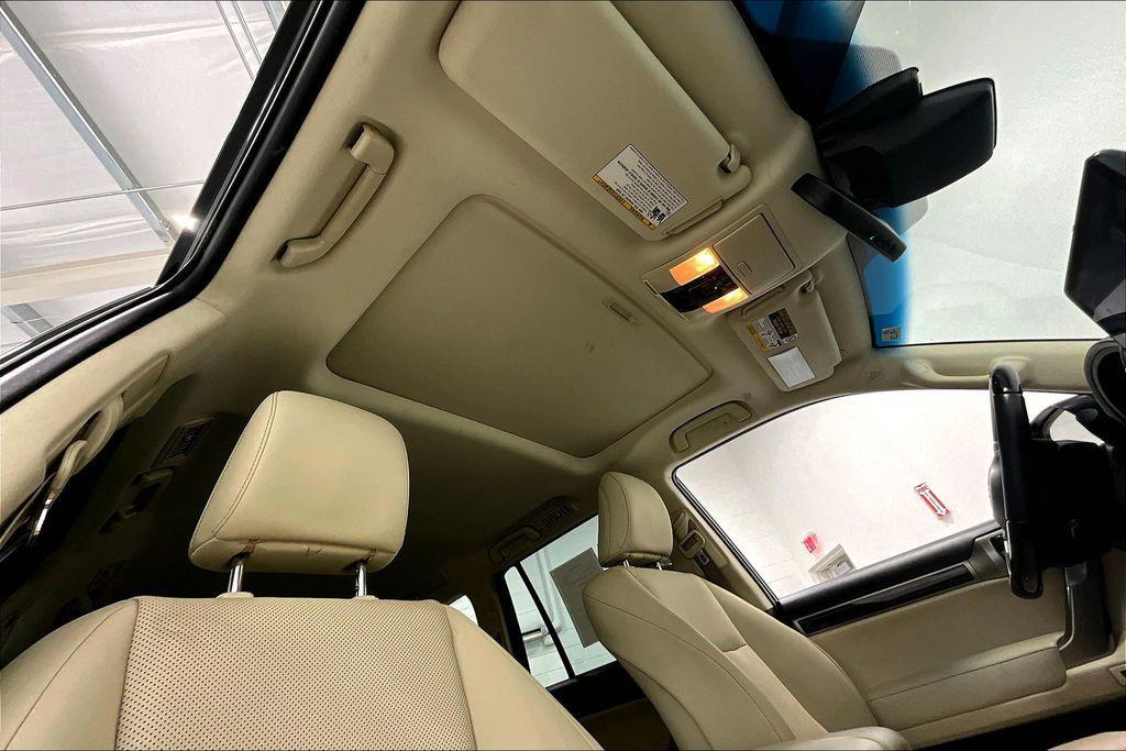 used 2023 Lexus GX 460 car, priced at $51,866