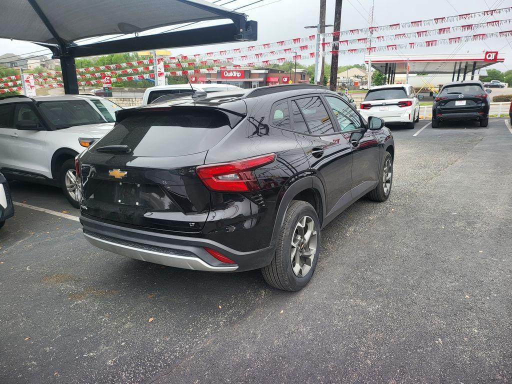 used 2025 Chevrolet Trax car, priced at $20,999