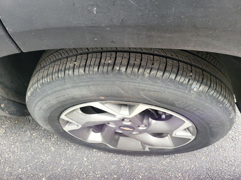 used 2025 Chevrolet Trax car, priced at $20,999