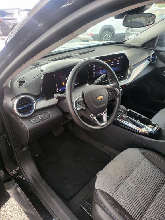 used 2025 Chevrolet Trax car, priced at $18,424