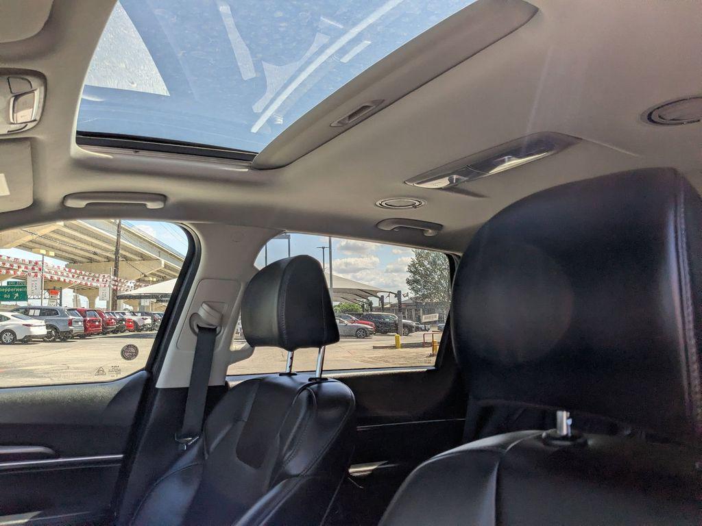 used 2025 Kia Telluride car, priced at $31,999