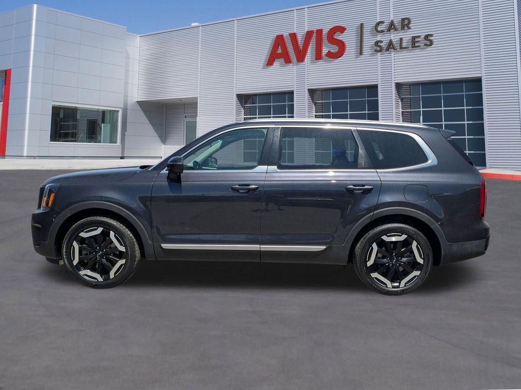 used 2025 Kia Telluride car, priced at $31,999