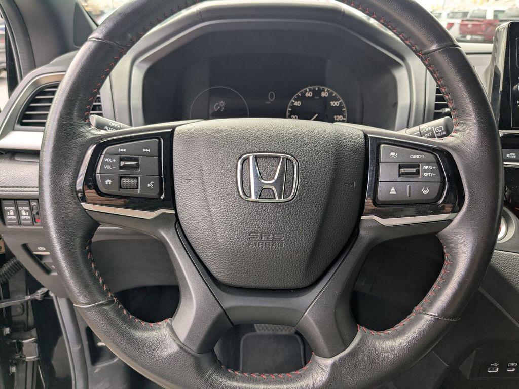 used 2025 Honda Odyssey car, priced at $36,709