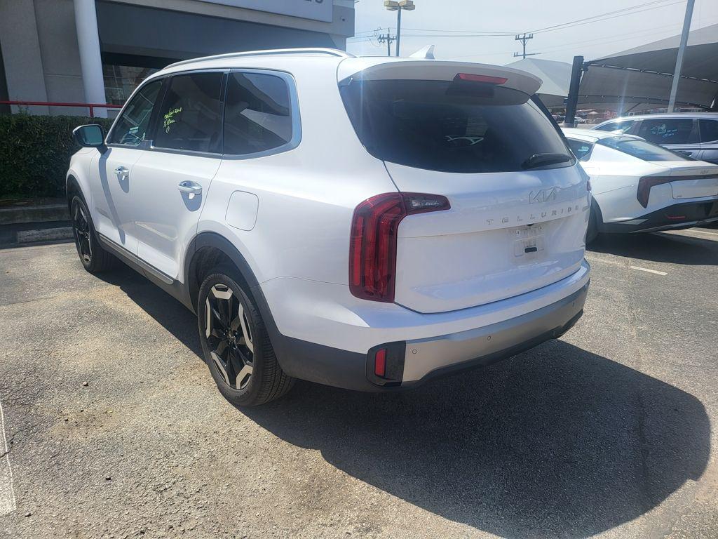used 2025 Kia Telluride car, priced at $34,099