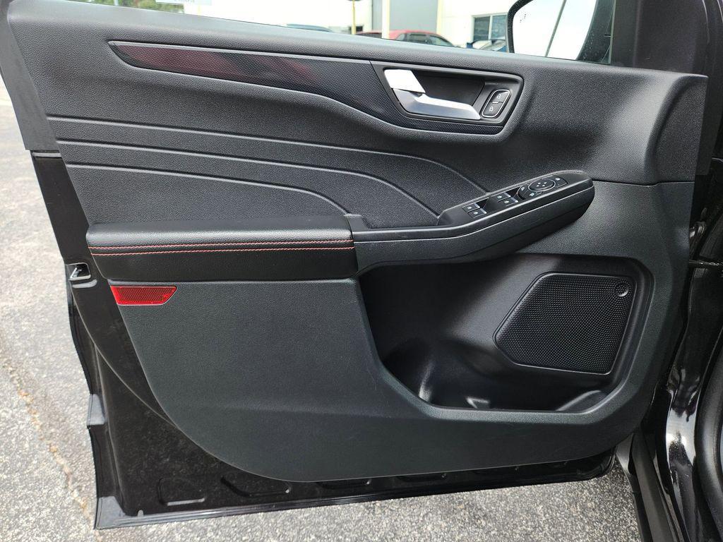 used 2025 Ford Escape car, priced at $21,699