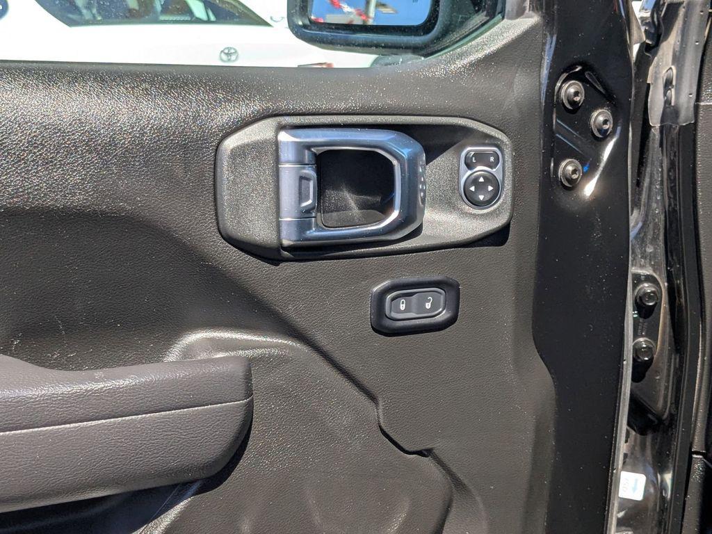 used 2025 Jeep Wrangler car, priced at $38,499