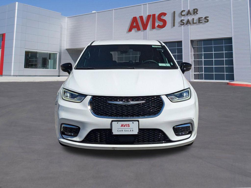 used 2025 Chrysler Pacifica car, priced at $28,899