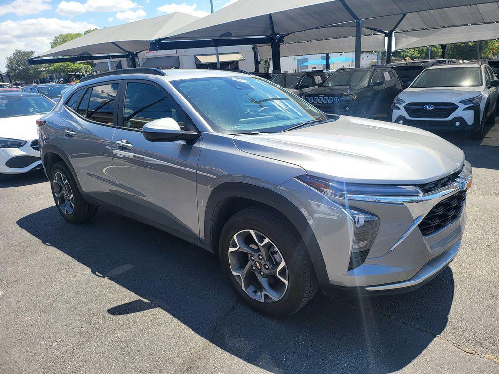 used 2025 Chevrolet Trax car, priced at $19,999