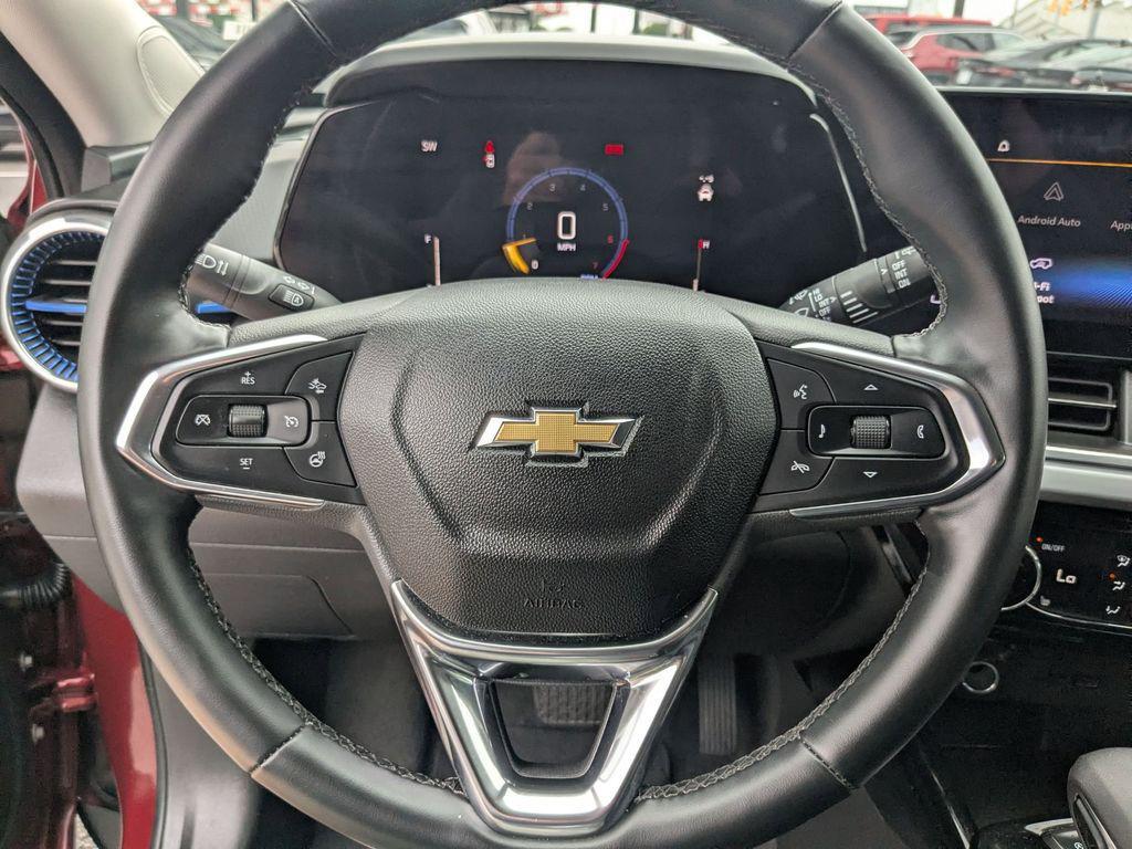 used 2025 Chevrolet Trax car, priced at $19,899