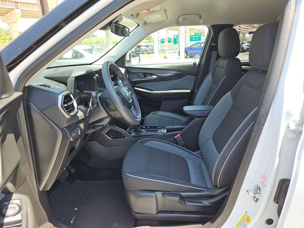 used 2025 Chevrolet TrailBlazer car, priced at $21,699